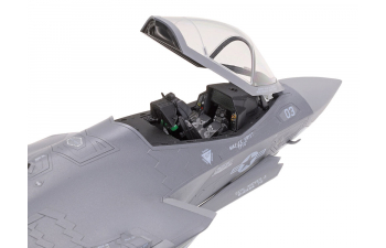 Сборная модель Lockheed Martin F-35C Lightning II