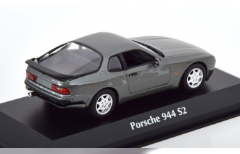 PORSCHE 944 S2 (1989), grey metallic