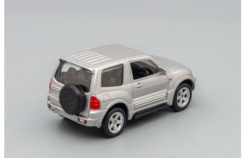 MITSUBISHI Pajero, silver