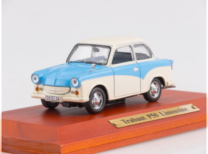 TRABANT 50 Limousine, blue / beige