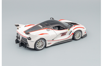 FERRARI Fxx-k N75 (2015), White Red