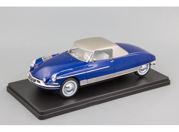 CITROEN DS 19 Le Dandy Coupe Chapron (1964), Blue/Silver