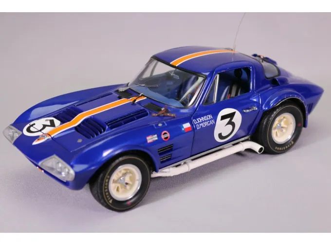 CHEVROLET Corvette Grand Sport No 3 Sebring, Johnson/Morgan (1964)