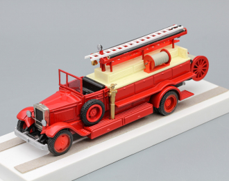 ЗИS-11 "Автодоровец", пожарный автомобиль с открытой кабиной, красный