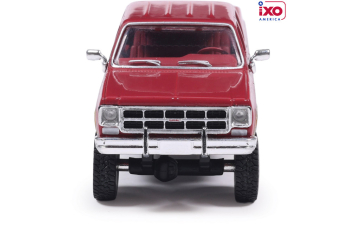 GMC Sierra K2500 Crew Cab Pick-Up (1977), red metallic / silver