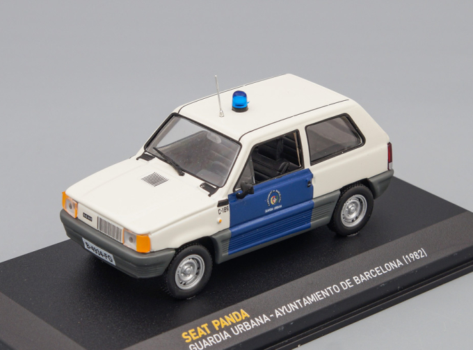 SEAT Panda, white / blue