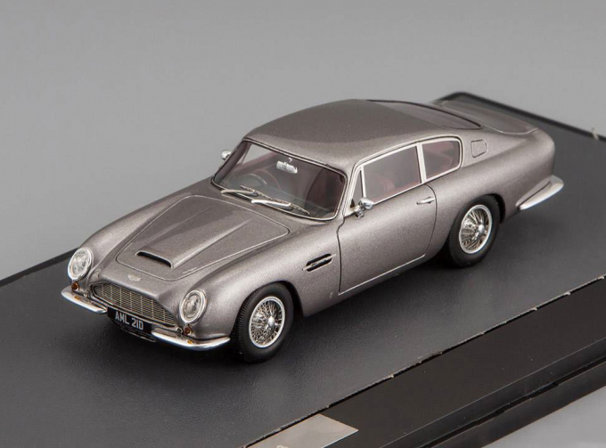 ASTON MARTIN DB6 Vantage (1965), metallic grey