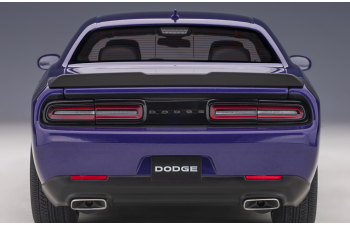 Dodge Challenger 392 Hemi Scat Pack Shaker 2018 фиолетовый