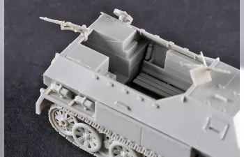 Сборная модель тяжёлый тягач Sd.Kfz.8 Gepanzerter Zugkraftwagen 12t