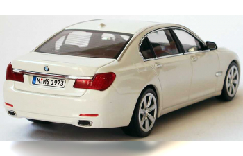 BMW 750Li F01/F02 (2008), alpine white