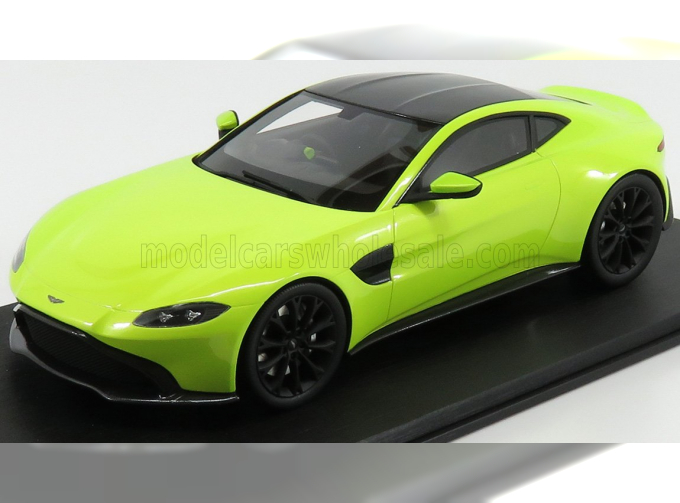 ASTON MARTIN Vantage (2018), Lime Essence