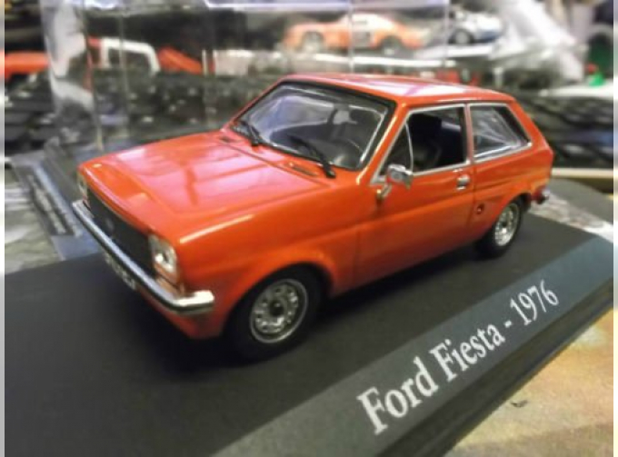 Ford Fiesta 1976 Red