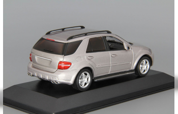 MERCEDES-BENZ ML63 AMG (2006), cubanit silver metallic