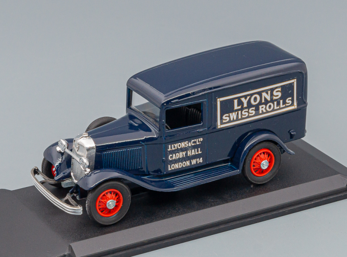 FORD V8 Camionnette "Lyons", dark blue