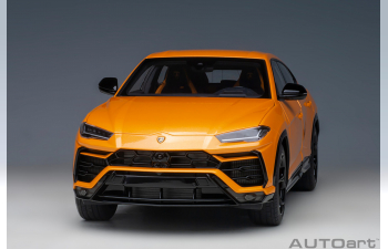 LAMBORGHINI Urus (2018), pearl orange