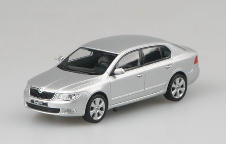 SKODA Superb II (2008), silver brilliant metallic