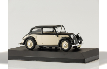 MERCEDES-BENZ 130 W23 (1934), light beige / black