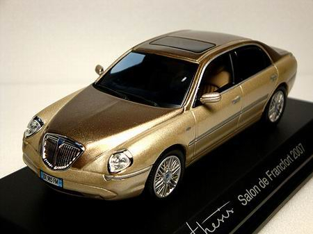 LANCIA Thesis bicolore Vison 2004, Chocolat 