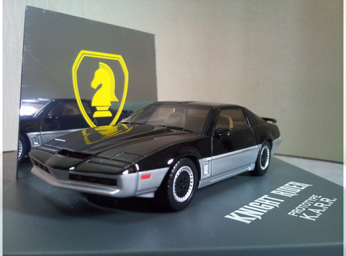 PONTIAC Trans AM Firebird из к/ф "Knight Rider" Prototype K.A.R.R., black / silver