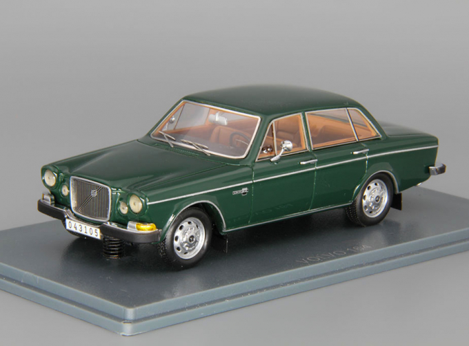 VOLVO 164, green