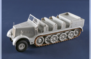 Сборная модель тяжелый тягач Schwerer Zugkraftwagen 18to Sd.Kfz. 9 (Артиллерийская версия)