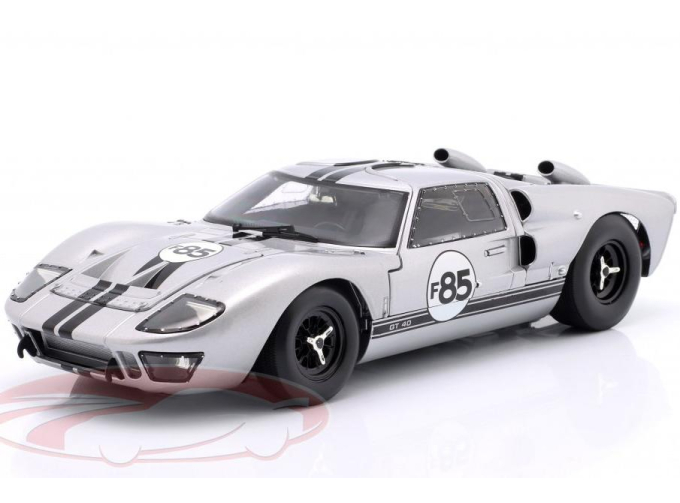FORD GT40 MK II #F85 (1966), silver