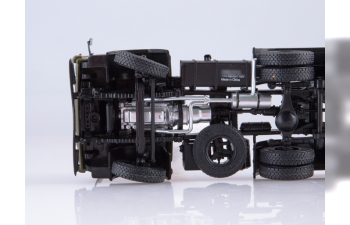 Камский грузовик 54112 с полуприцепом-цементовозом ТЦ-11, хаки / оранжевый