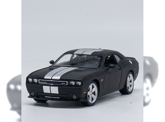 Dodge Challenger SRT 2013 матовый черный