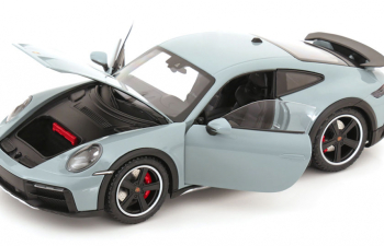 PORSCHE 911 992 Dakar Coupe (2022), Green Met