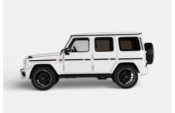 MERCEDES-BENZ AMG G63 (W465) (2025), polar white
