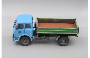 МАЗ-5111, голубой / зеленый (с элементами эксплуатации)