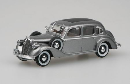 SKODA Superb 913 (1938), silver gray