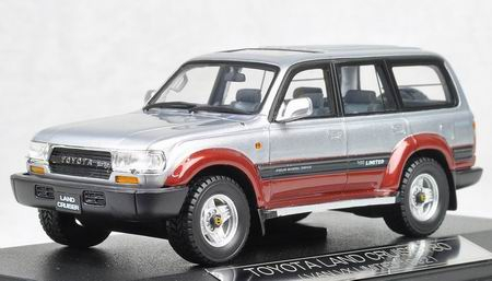 TOYOTA Land Cruiser 80 1992 Silver / Red