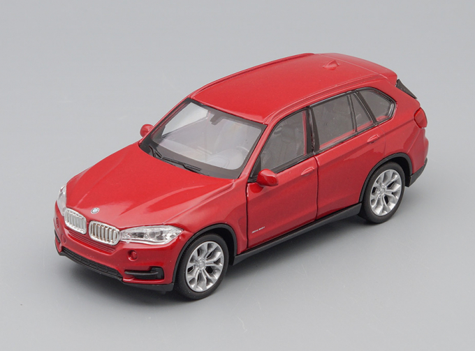 BMW X5, red