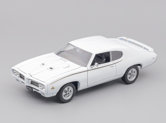 PONTIAC Gto (1969), white