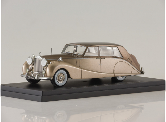 ROLLS-ROYCE Silver Wraith Empress Line by Hooper (1956), beige