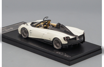 PAGANI Huayra Roadster (2017), bianco fabriano (white pearl)