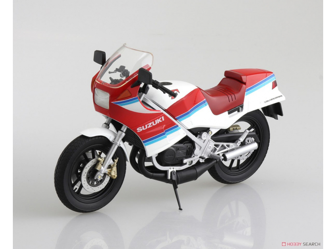 SUZUKI RG250 GAMMA RED / WHITE