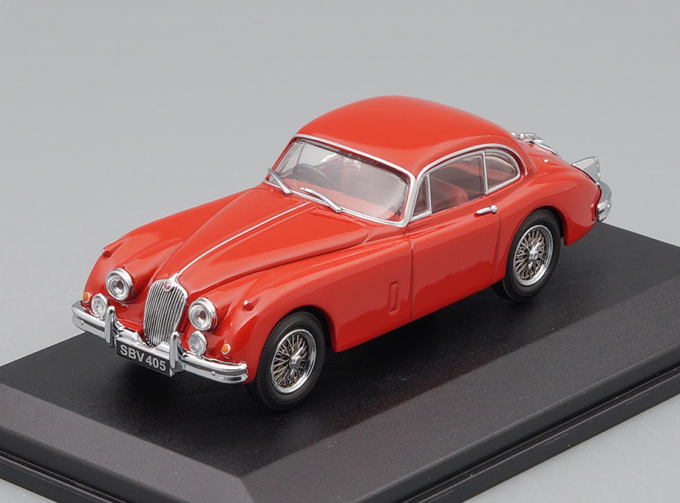 JAGUAR XK150 coupe (1957), red