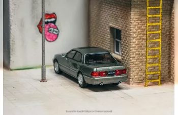 LEXUS LS400 (1989), silver