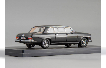 MERCEDES-BENZ 300SEL (W109) Lang Vatican (1967), black