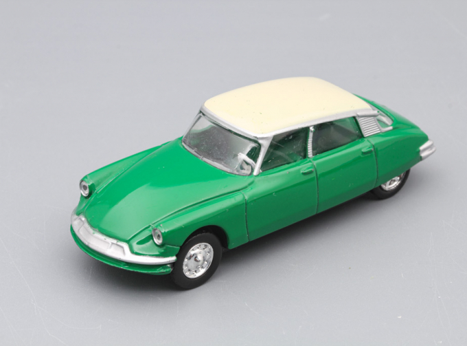 CITROEN DS, green / beige