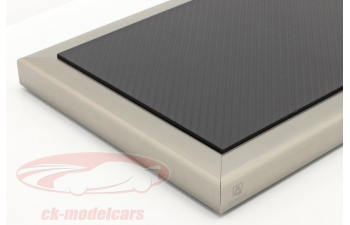 High quality acrylic showcase Dieppe Carbon with acrylic / metal base carbon / silver 1:18 Atlantic, transparent / carbon / silver