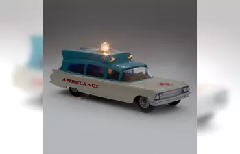 CADILLAC Superior Ambulance (1966), white / light blue