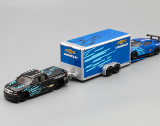 CHEVROLET Pick-Up With Trailer + Camaro N 17 Racing 2019