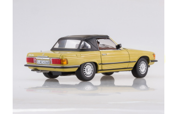 MERCEDES-BENZ 350 SL Closed Convertible (1977 ), mimosa yellow