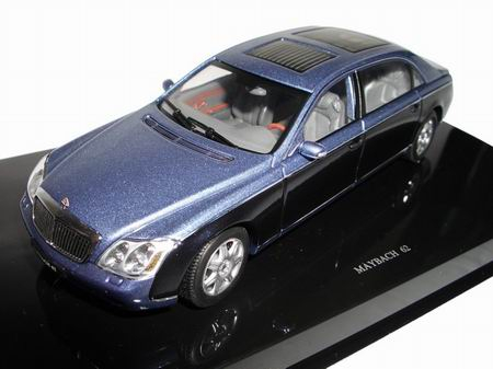 MAYBACH 62 LWB 2003, COTE D AZUR BLUE MIDDLE / COTE D AZUR BLUE DARK