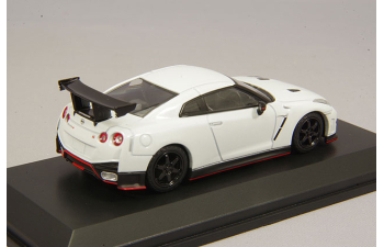 NISSAN GT-R Nismo N Attack Package(R35) (2015), pearl white