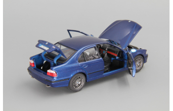 BMW M5 (E39), blue metallic