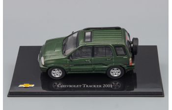 CHEVROLET Tracker (2001), green